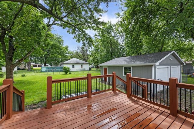 623 Walnut Street, Wellsville, KS 66092