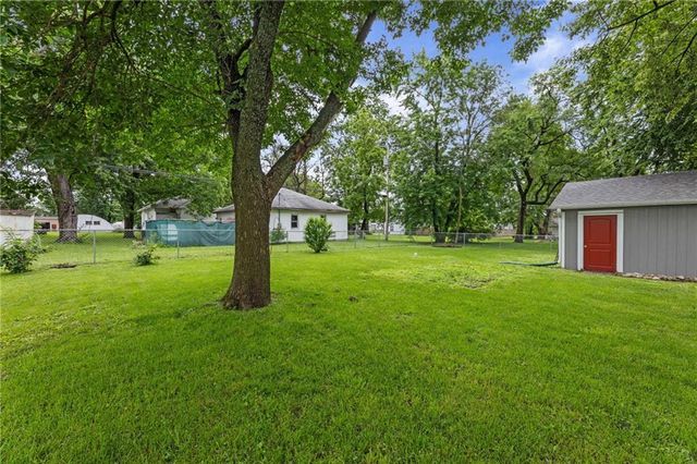 623 Walnut Street, Wellsville, KS 66092