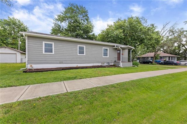 623 Walnut Street, Wellsville, KS 66092