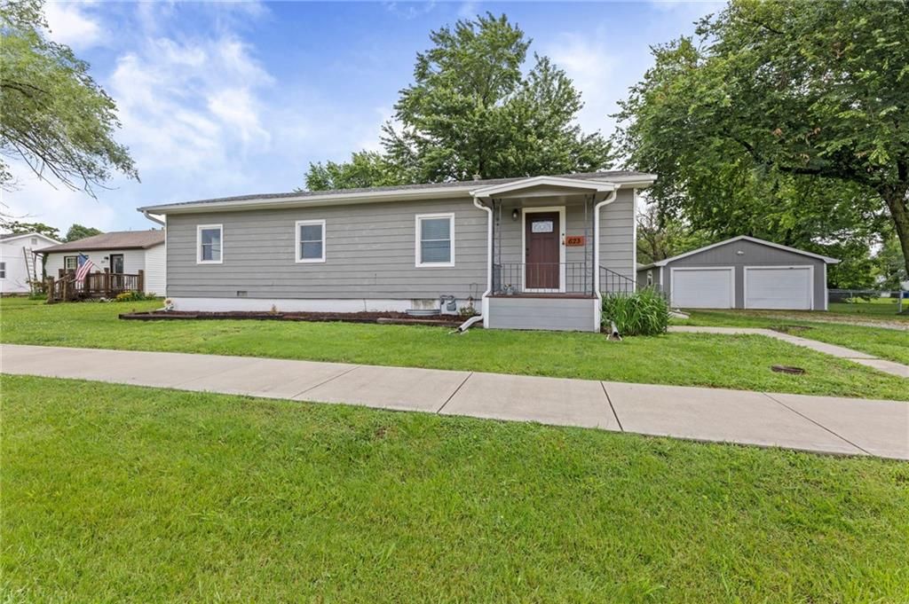 623 Walnut Street, Wellsville, KS 66092