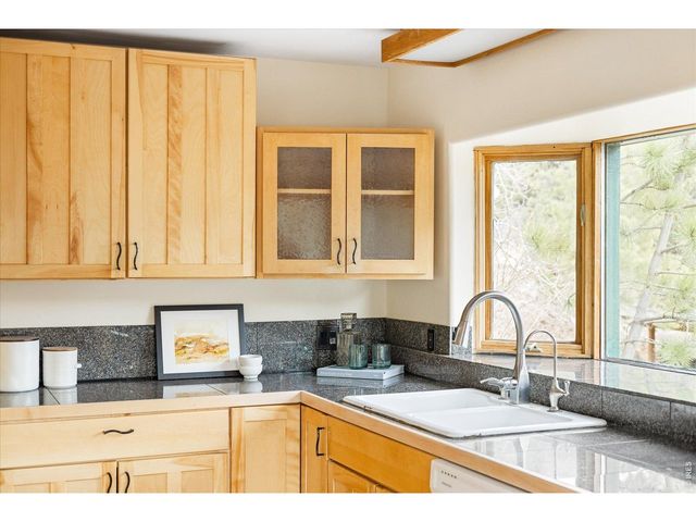 187 Nugget Hill Rd, Jamestown, CO 80455