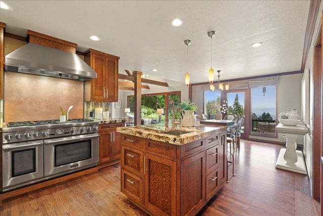 19960 Skyline Boulevard, Los Gatos, CA 95033