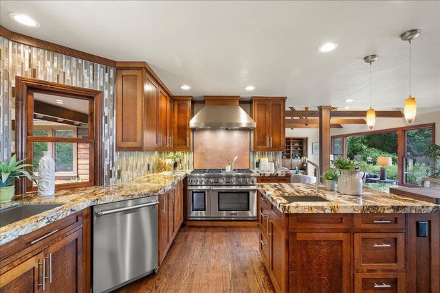 19960 Skyline Boulevard, Los Gatos, CA 95033