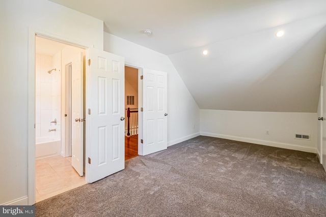 204 N HURON DR, Oxon Hill, MD 20745