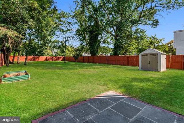 204 N HURON DR, Oxon Hill, MD 20745