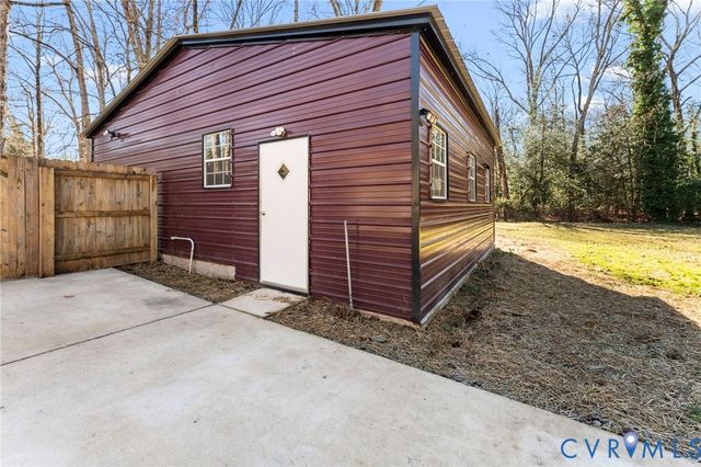 14608 Rivermont Rd, Chester, VA 23836