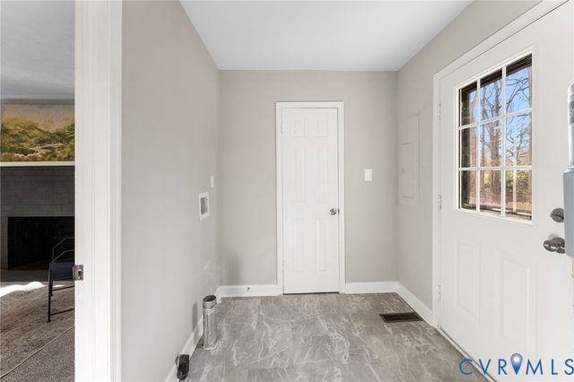 14608 Rivermont Rd, Chester, VA 23836