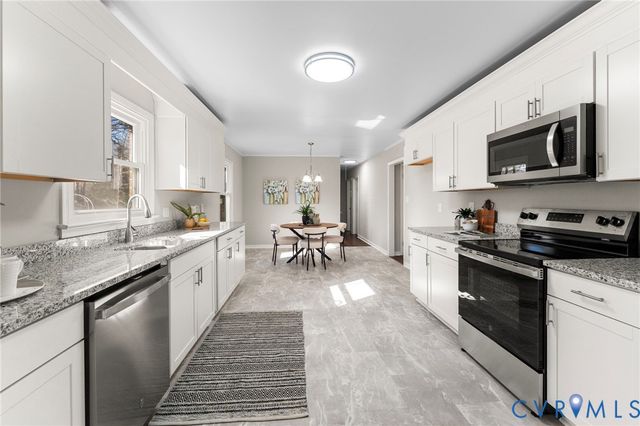 14608 Rivermont Rd, Chester, VA 23836