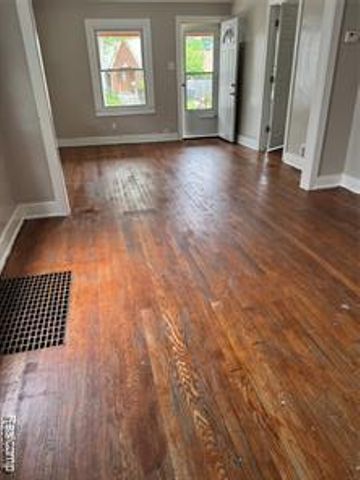 7821 Mead Street, Dearborn, MI 48126