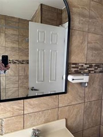 7821 Mead Street, Dearborn, MI 48126