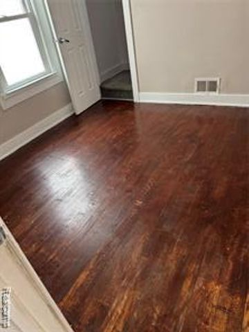 7821 Mead Street, Dearborn, MI 48126