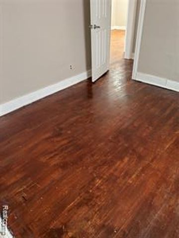 7821 Mead Street, Dearborn, MI 48126