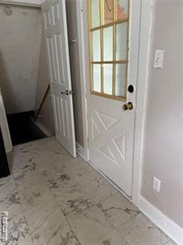 7821 Mead Street, Dearborn, MI 48126