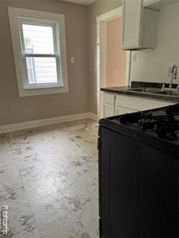 7821 Mead Street, Dearborn, MI 48126