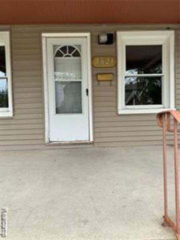 7821 Mead Street, Dearborn, MI 48126