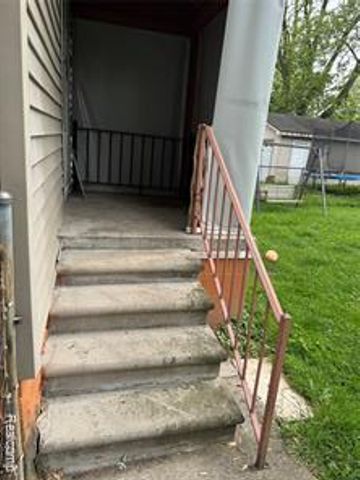 7821 Mead Street, Dearborn, MI 48126