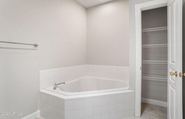 2 Rockville Way, Beaufort, SC 29902