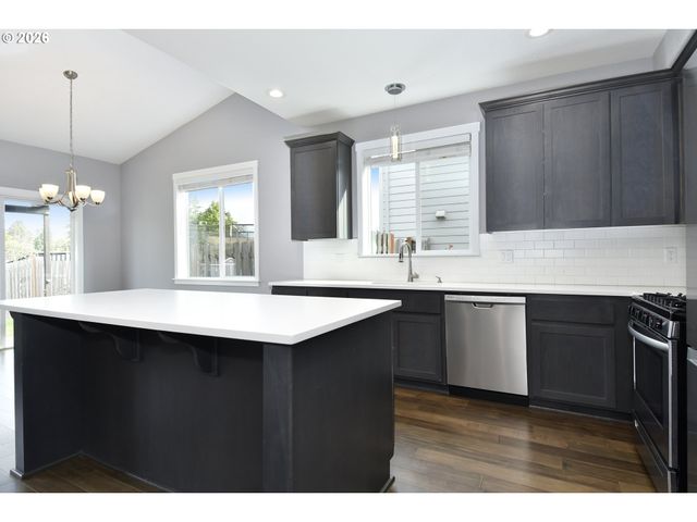 5817 Se 33RD St, Gresham, OR 97080