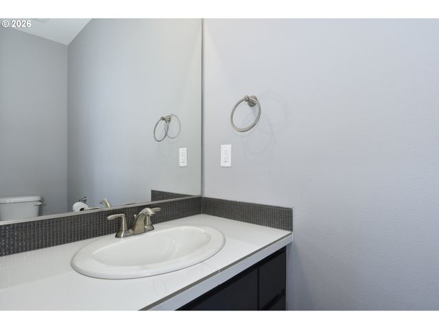 5817 Se 33RD St, Gresham, OR 97080