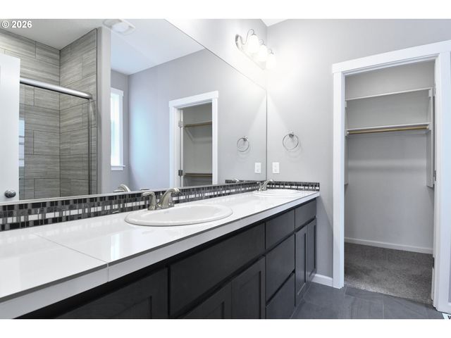 5817 Se 33RD St, Gresham, OR 97080