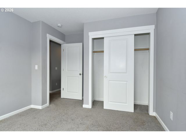 5817 Se 33RD St, Gresham, OR 97080
