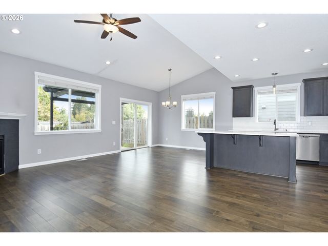 5817 Se 33RD St, Gresham, OR 97080