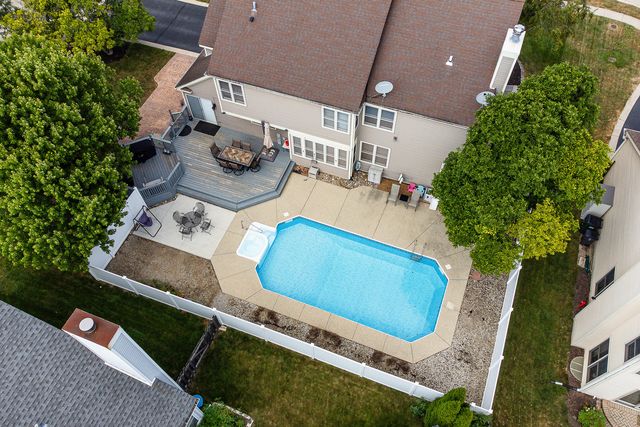 591 Salceda Lane, Mundelein, IL 60060