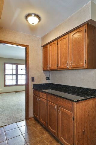 591 Salceda Lane, Mundelein, IL 60060