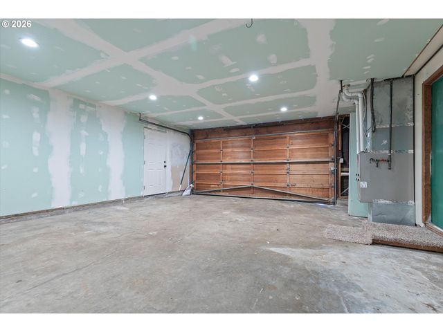 990 Nw ANGELINE Ave, Gresham, OR 97030