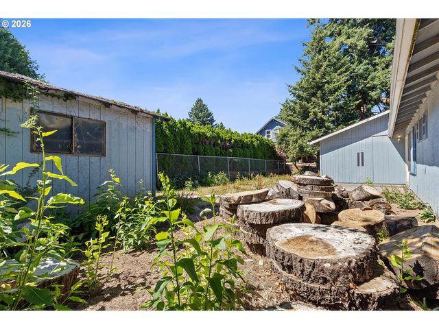 990 Nw ANGELINE Ave, Gresham, OR 97030
