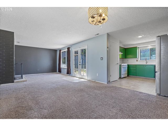 990 Nw ANGELINE Ave, Gresham, OR 97030