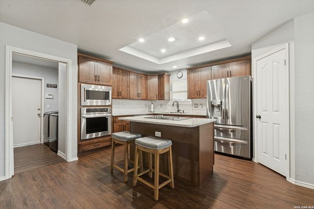 9218 SHADOW CREEK LN, Converse, TX 78109
