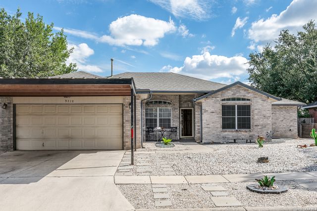9218 SHADOW CREEK LN, Converse, TX 78109