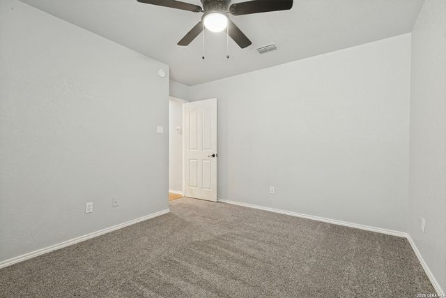 9218 SHADOW CREEK LN, Converse, TX 78109