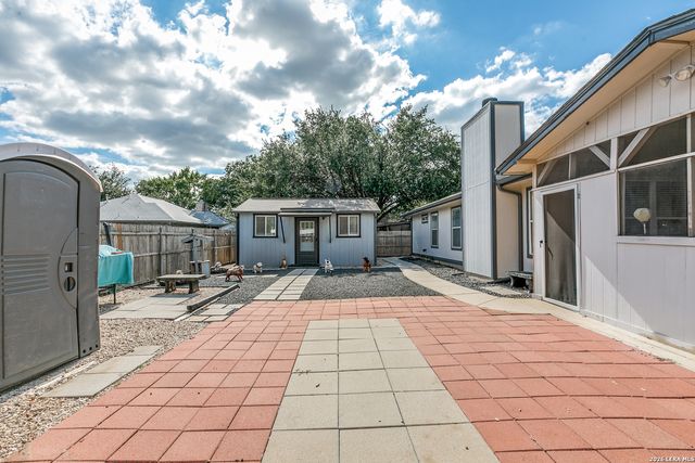 9218 SHADOW CREEK LN, Converse, TX 78109