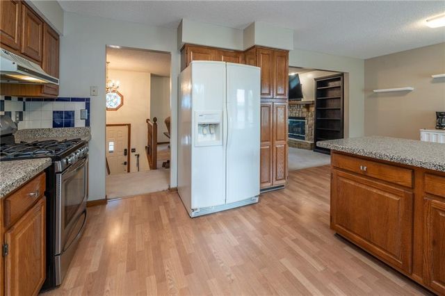 6814 N Liberty Street, Kansas City, MO 64118