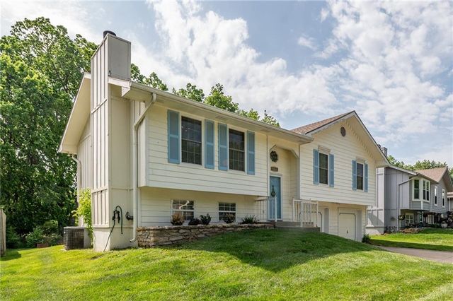 6814 N Liberty Street, Kansas City, MO 64118