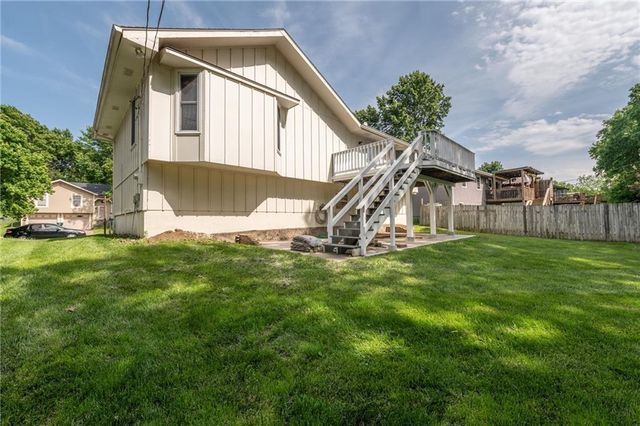 6814 N Liberty Street, Kansas City, MO 64118