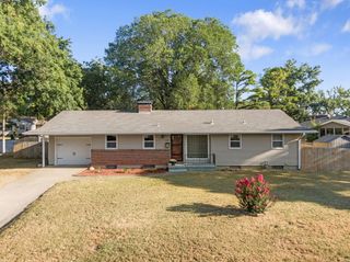 1307 GARDEN CT, Columbia, MO 65203
