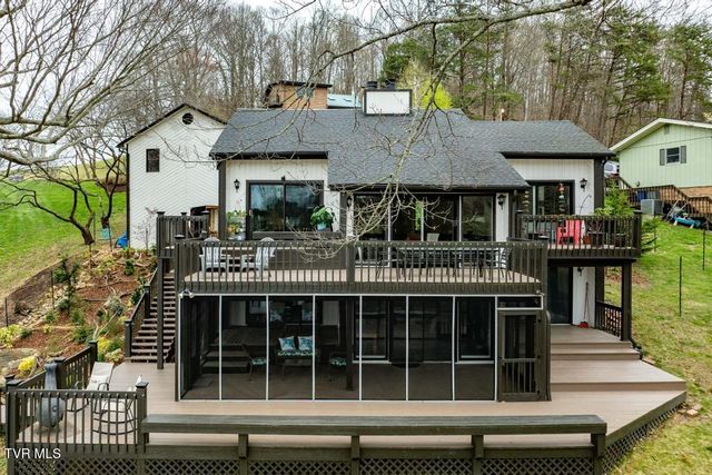 487 Lakeshore Road, Bluff City, TN 37618