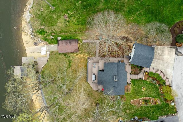 487 Lakeshore Road, Bluff City, TN 37618