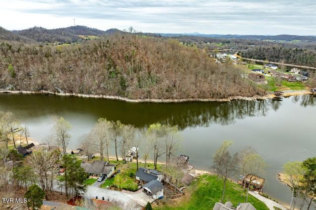 487 Lakeshore Road, Bluff City, TN 37618