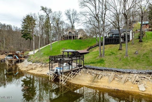 487 Lakeshore Road, Bluff City, TN 37618