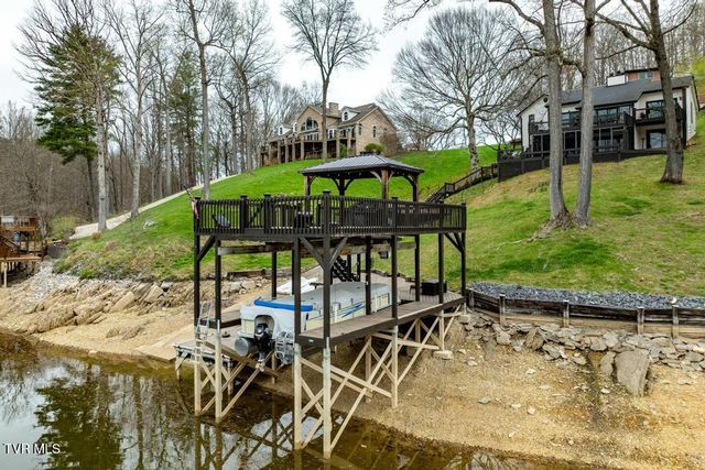 487 Lakeshore Road, Bluff City, TN 37618