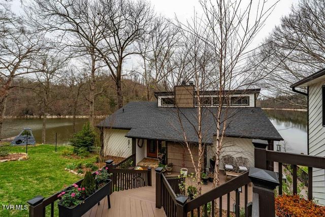 487 Lakeshore Road, Bluff City, TN 37618