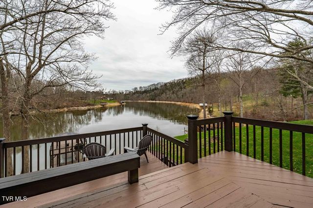 487 Lakeshore Road, Bluff City, TN 37618