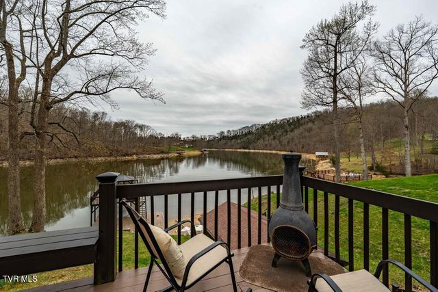 487 Lakeshore Road, Bluff City, TN 37618