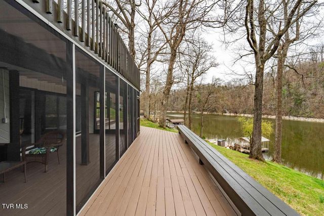 487 Lakeshore Road, Bluff City, TN 37618