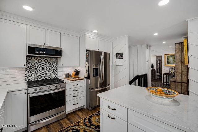 487 Lakeshore Road, Bluff City, TN 37618