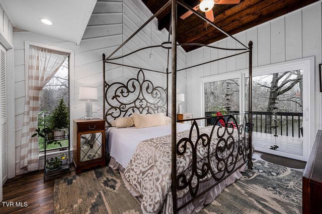 487 Lakeshore Road, Bluff City, TN 37618